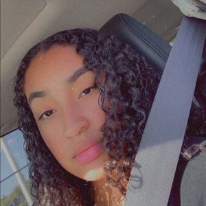 Meet your Posher, Angelyna